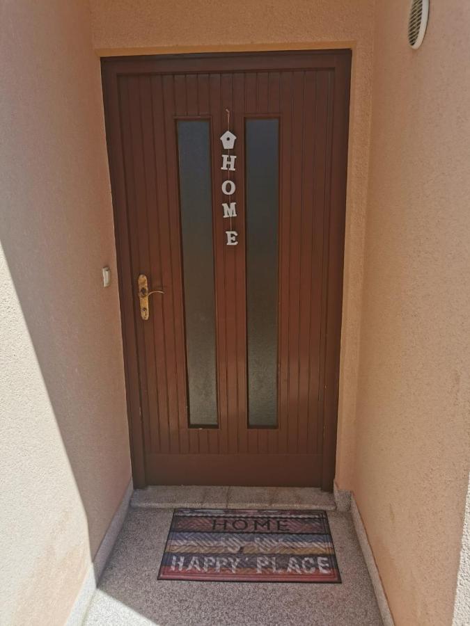Near By Everything Vodice Exteriör bild
